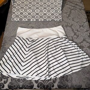 Yogalicious white & black  Striped tennis Skater Skirt/skort xl
